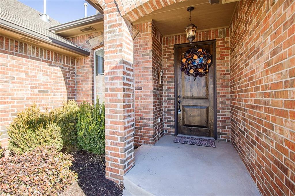 600 Celtic Cir, Yukon, OK 73099 photo 5