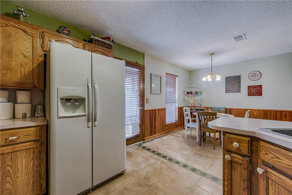 2121 Lakecrest Dr, Moore, OK 73170 photo 21