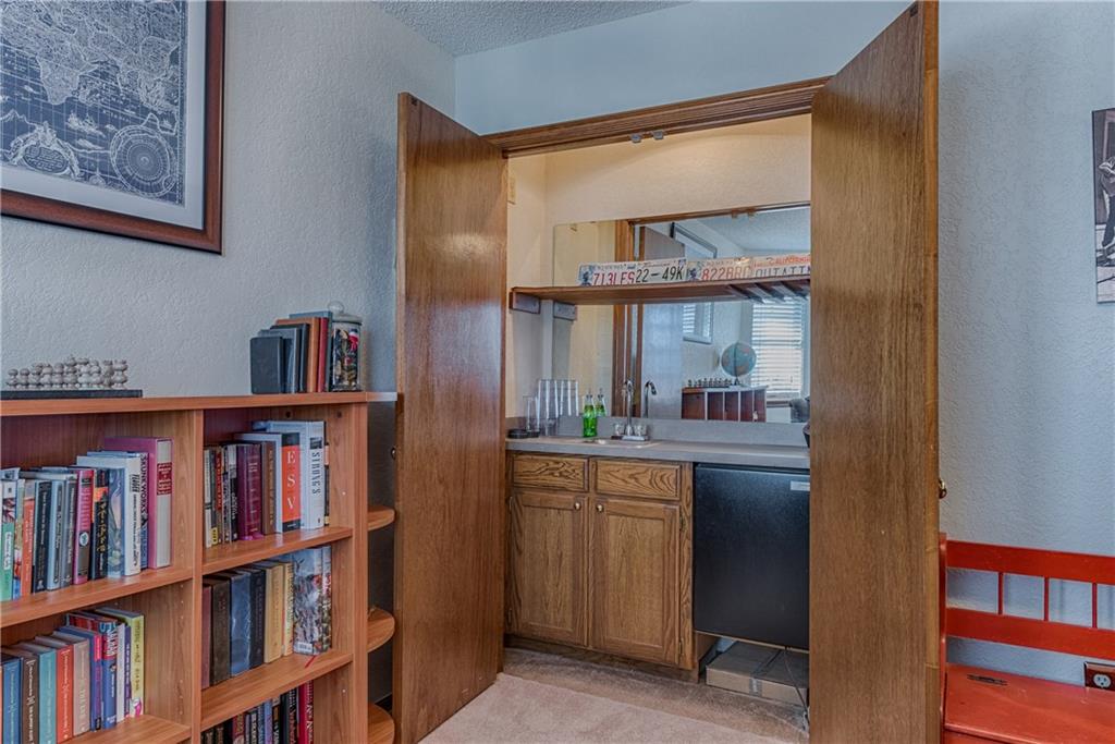 2121 Lakecrest Dr, Moore, OK 73170 photo 25