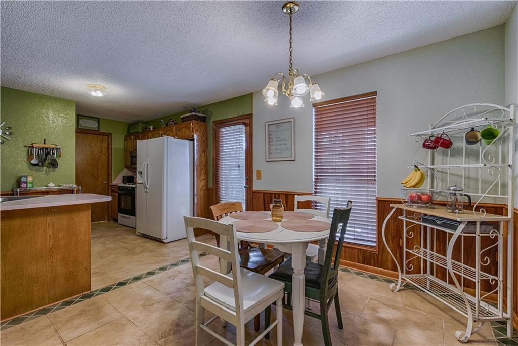 2121 Lakecrest Dr, Moore, OK 73170 photo 14