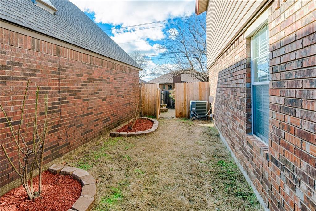 2121 Lakecrest Dr, Moore, OK 73170 photo 34