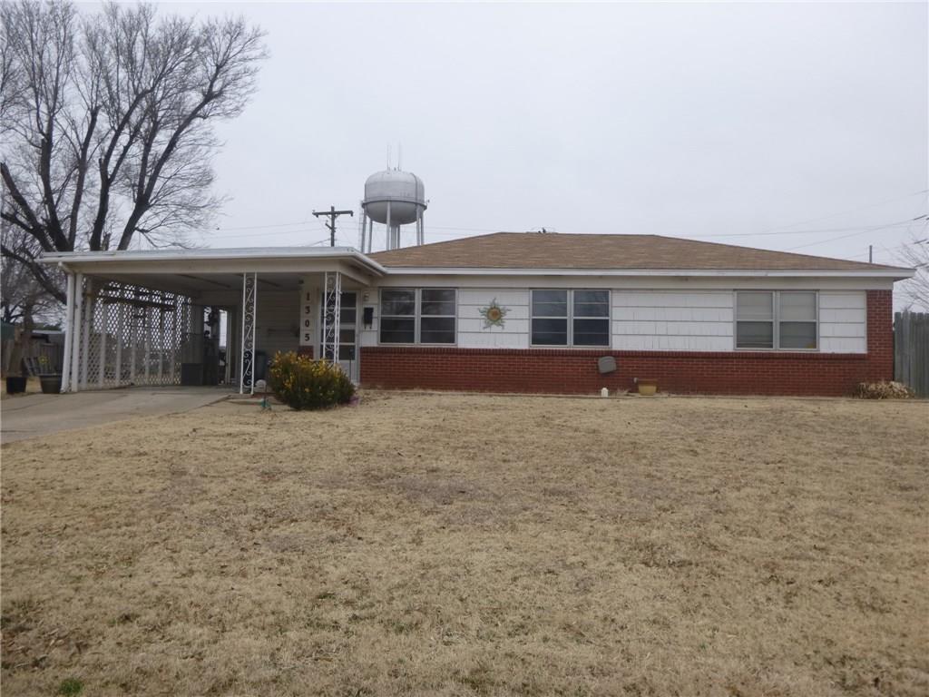 1305 Adams, Altus, OK 73521 photo 1