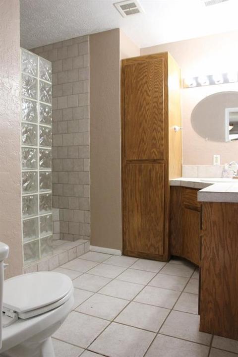1716 Willard, Altus, OK 73521 photo 17
