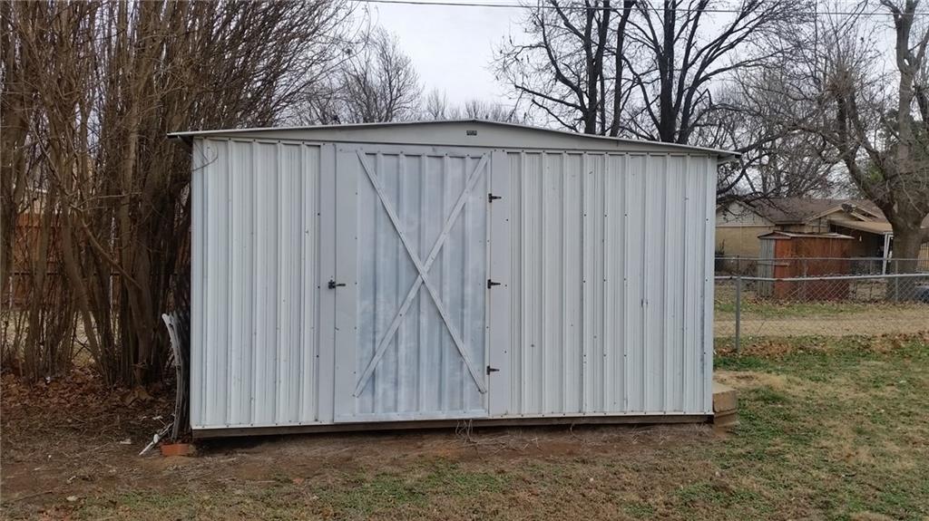 409 N Main St, Noble, OK 73068 photo 18
