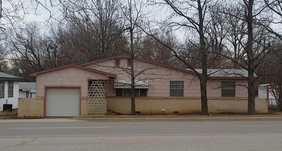 409 N Main St, Noble, OK 73068 photo 1