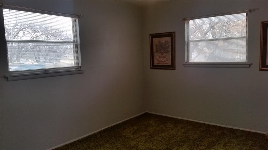 409 N Main St, Noble, OK 73068 photo 9