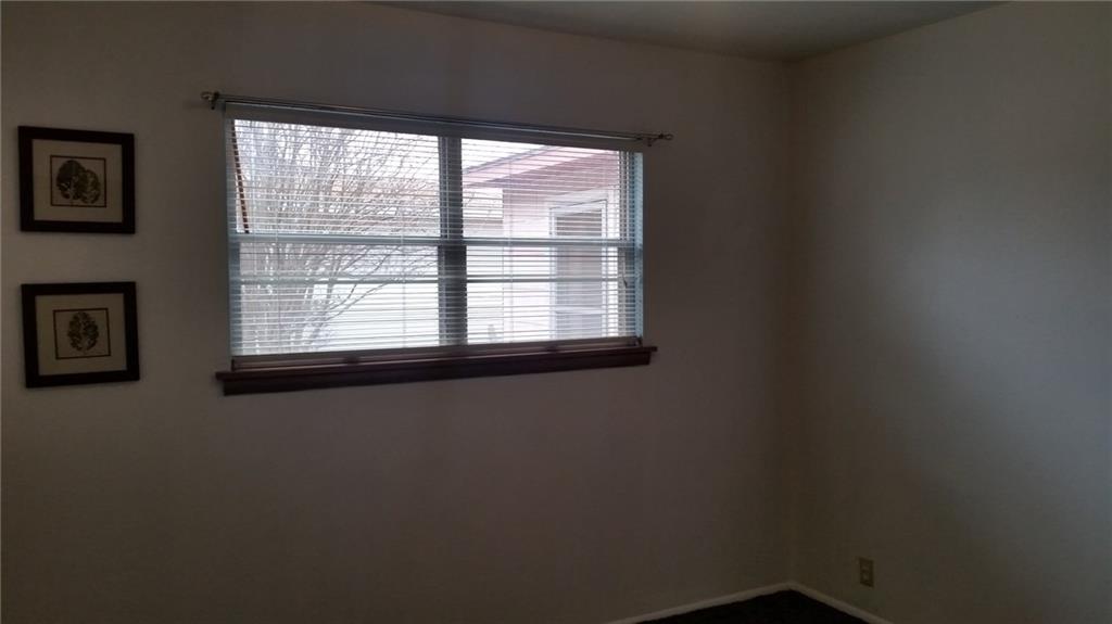 409 N Main St, Noble, OK 73068 photo 8