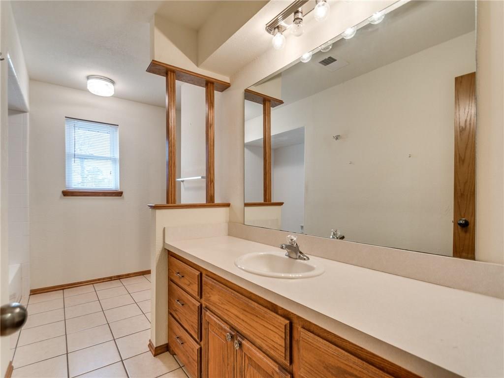 869 Bobcat, Tuttle, OK 73089 photo 12