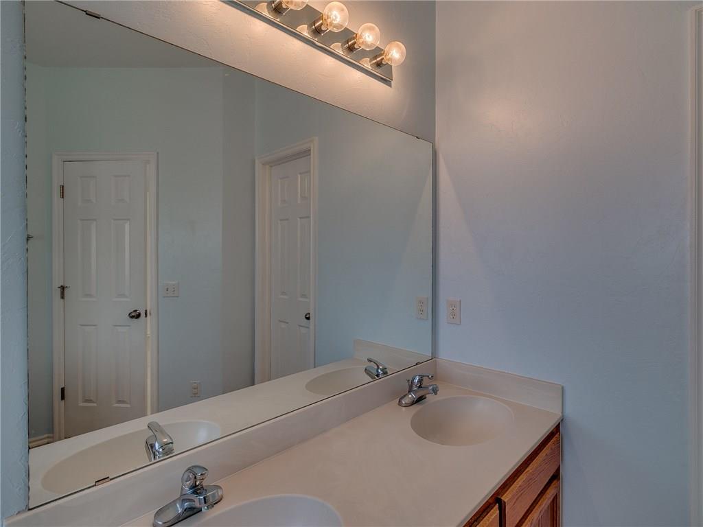 809 Blake Ct, Edmond, OK 73003 photo 21