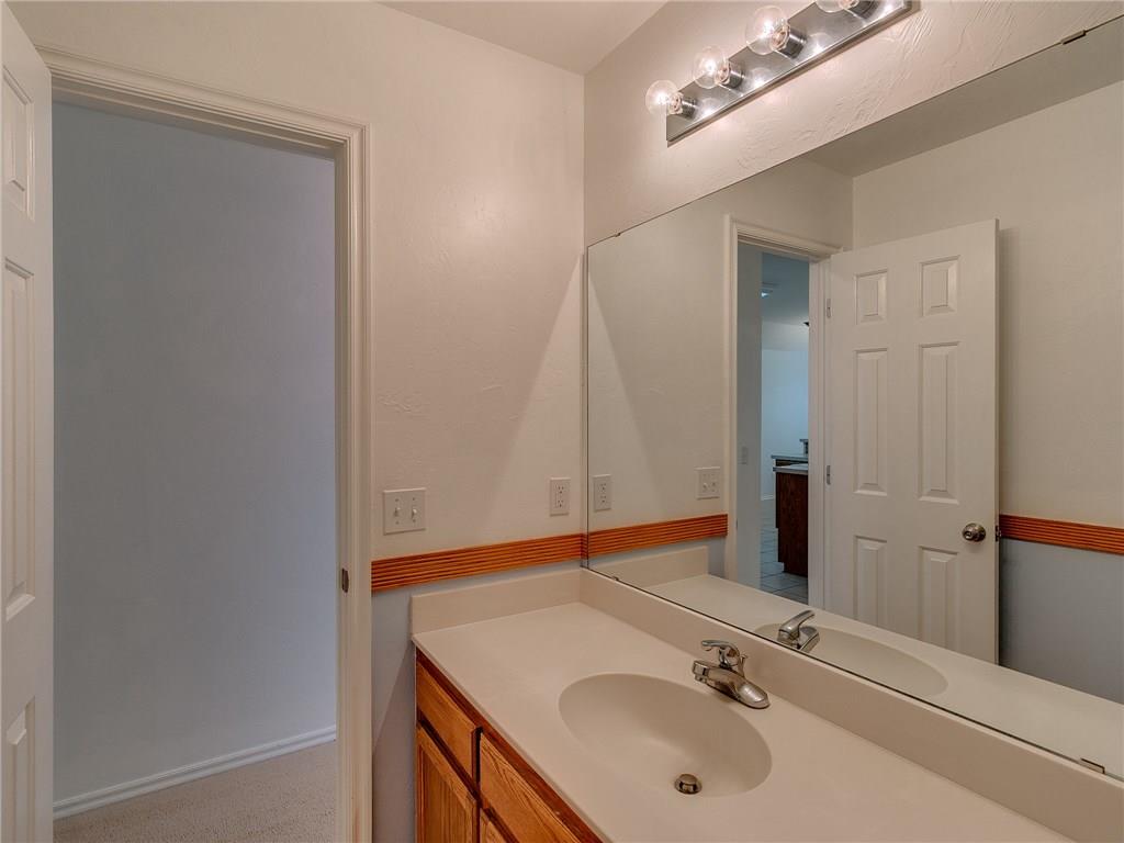 809 Blake Ct, Edmond, OK 73003 photo 25