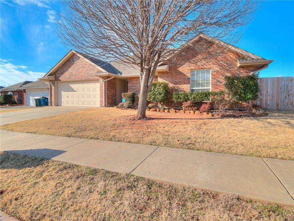 809 Blake Ct, Edmond, OK 73003 photo 2