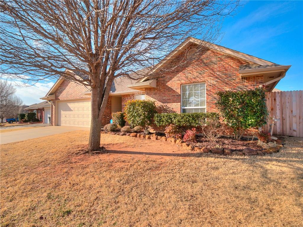 809 Blake Ct, Edmond, OK 73003 photo 3