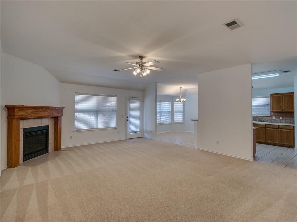 809 Blake Ct, Edmond, OK 73003 photo 5