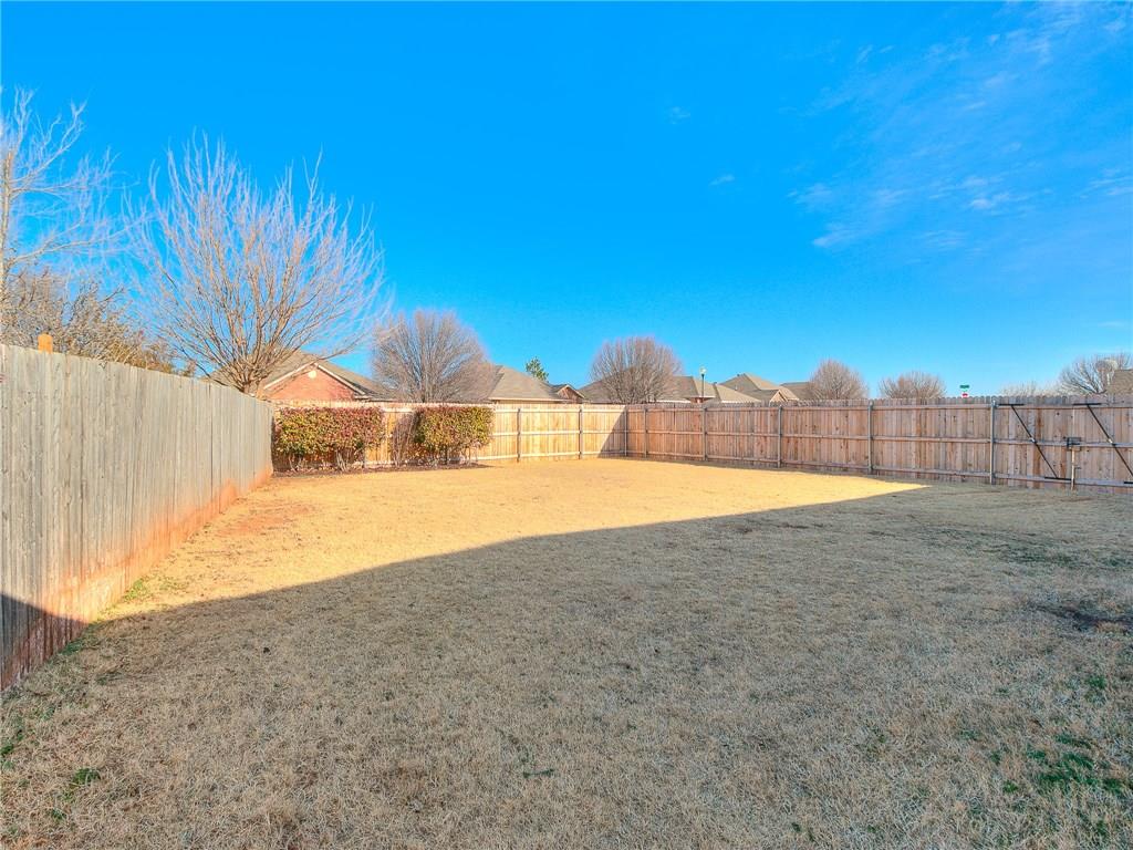809 Blake Ct, Edmond, OK 73003 photo 34