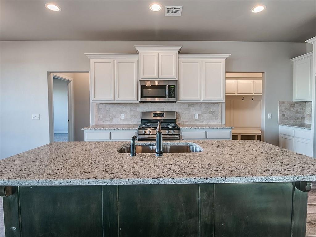 1317 Atalon Dr, Moore, OK 73160 photo 4