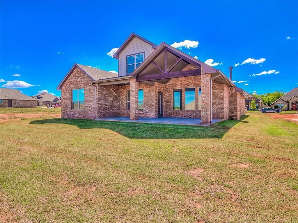 1317 Atalon Dr, Moore, OK 73160 photo 2