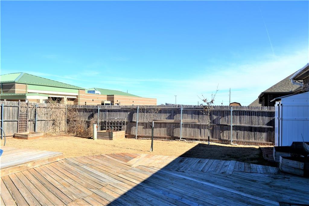 Undisclosed, Moore, OK 73160 photo 32