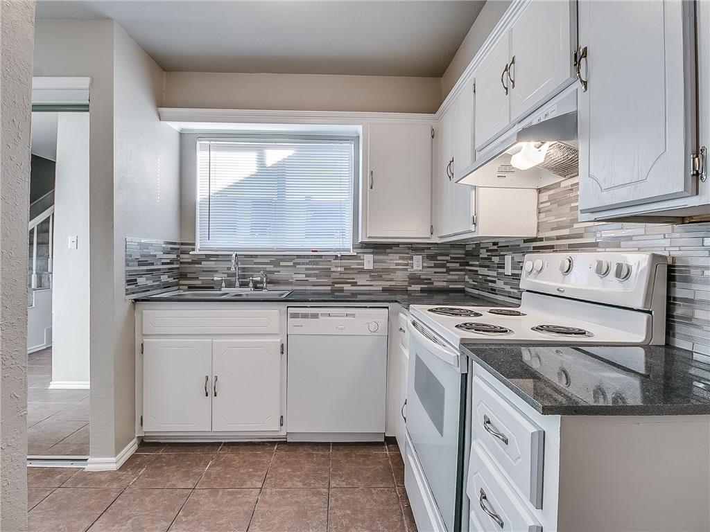 204 Jason Dr, Norman, OK 73071 photo 2