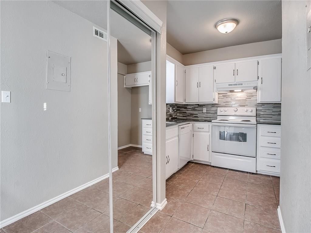 204 Jason Dr, Norman, OK 73071 photo 3