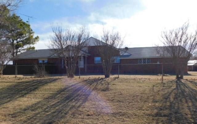 1122 E Apache Trail Rd, Apache, OK 73006 photo 1
