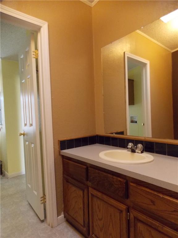 17017 E Tecumseh, Norman, OK 73026 photo 12