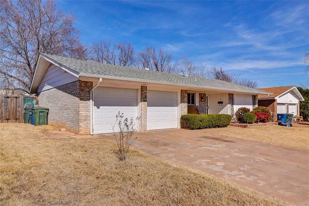 225 E 30th St, Edmond, OK 73013 photo 2