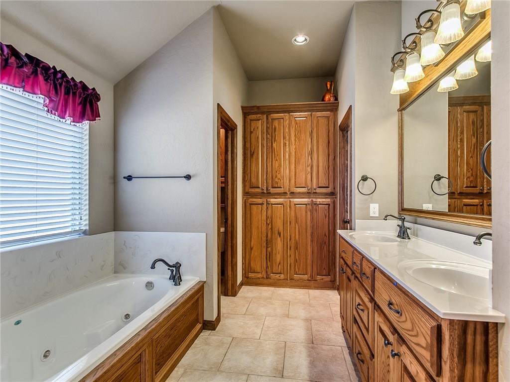 3100 SE 30th Ct, Moore, OK 73165 photo 22