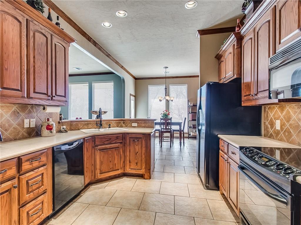 3100 SE 30th Ct, Moore, OK 73165 photo 12