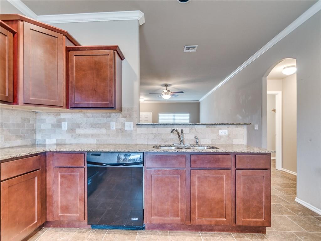 9624 Ella Ln, Moore, OK 73160 photo 9