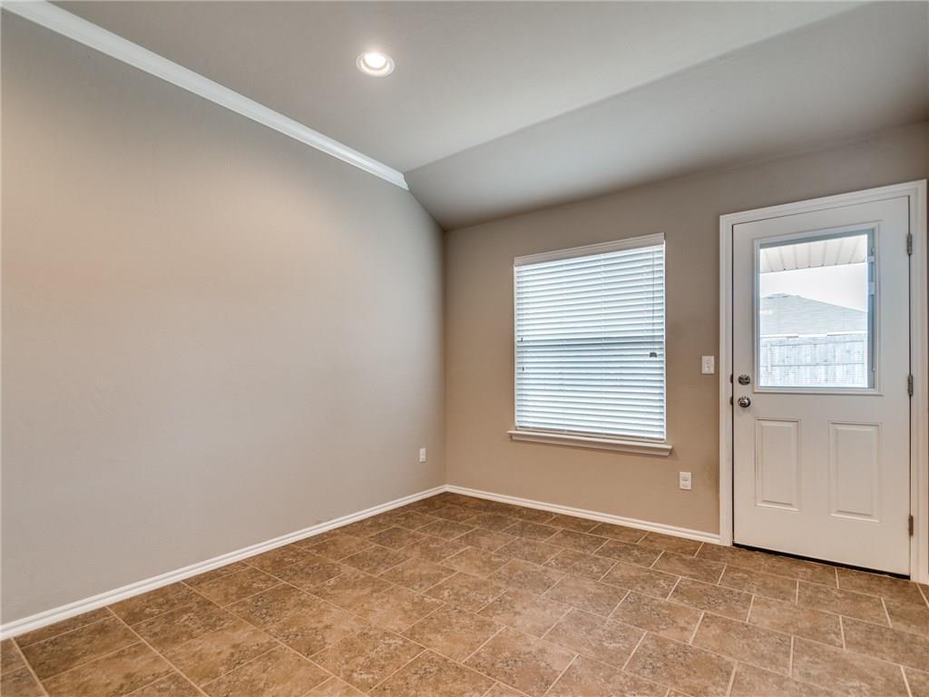 9624 Ella Ln, Moore, OK 73160 photo 11