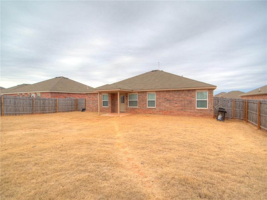 9624 Ella Ln, Moore, OK 73160 photo 29