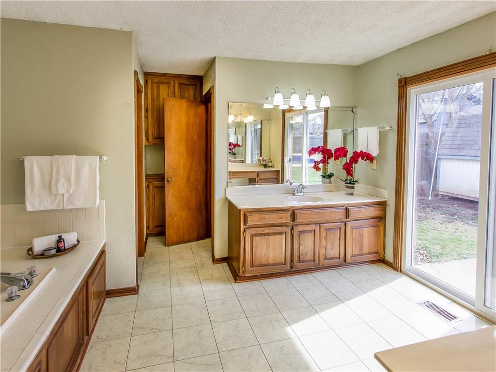 14021 Apache Dr, Edmond, OK 73013 photo 30