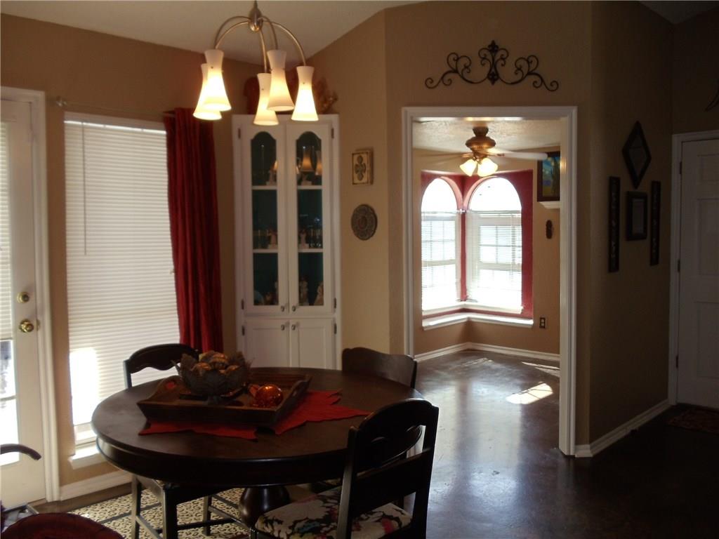 2126 Parkview Dr, Moore, OK 73170 photo 7