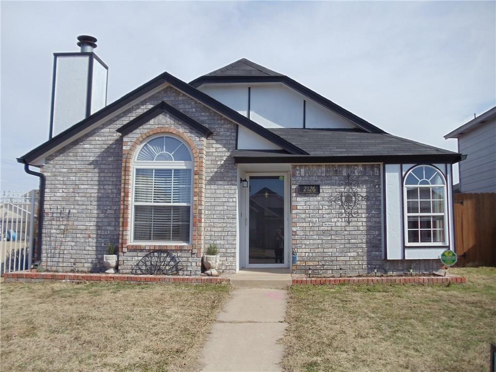 2126 Parkview Dr, Moore, OK 73170 photo 1