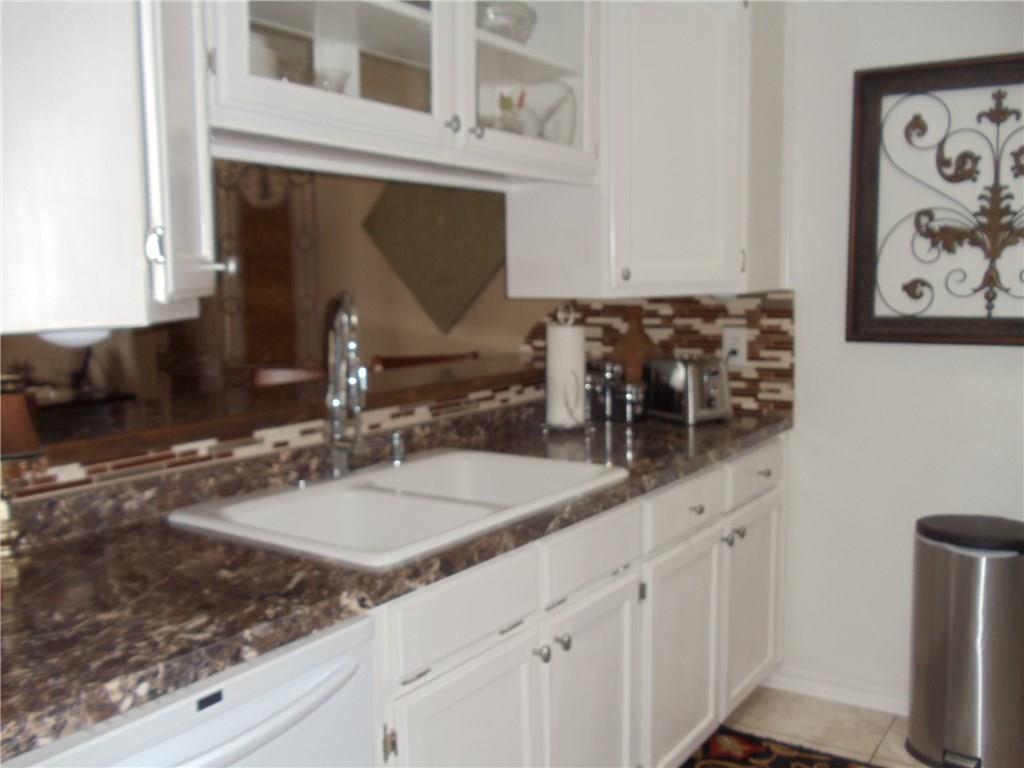 2126 Parkview Dr, Moore, OK 73170 photo 10