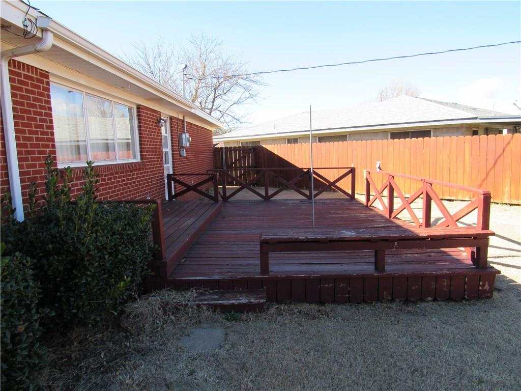 1900 Robin, Altus, OK 73521 photo 16
