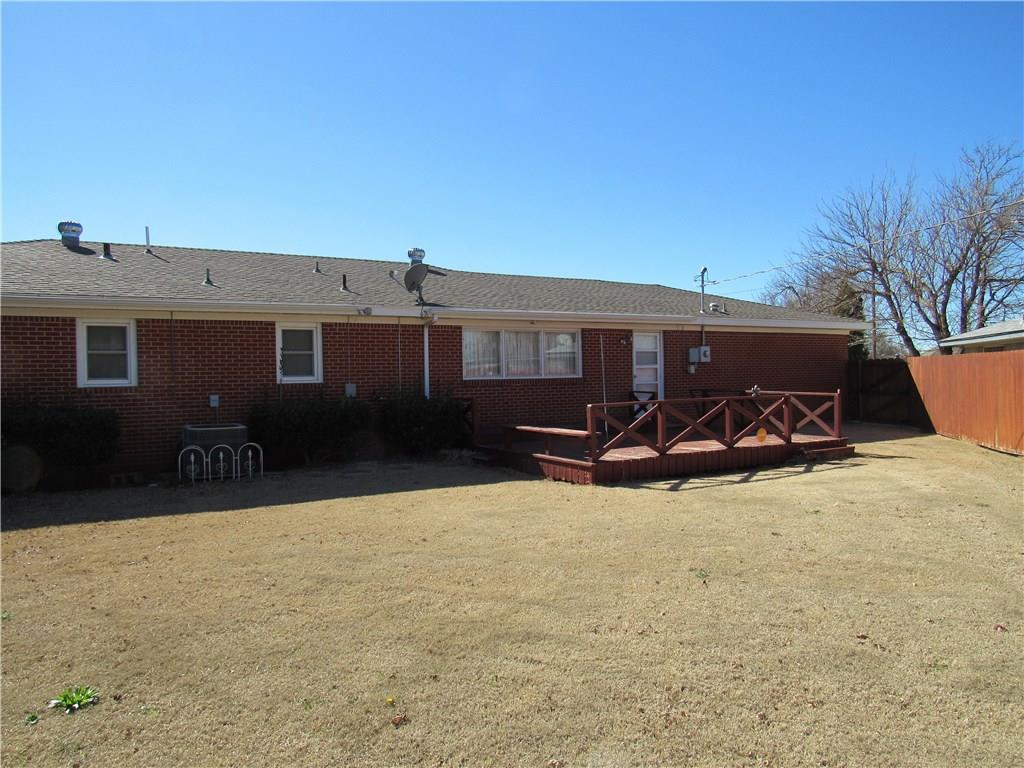 1900 Robin, Altus, OK 73521 photo 17