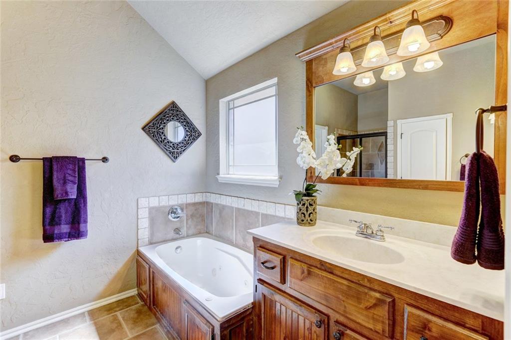 3400 Sparrow Dr, Moore, OK 73165 photo 12