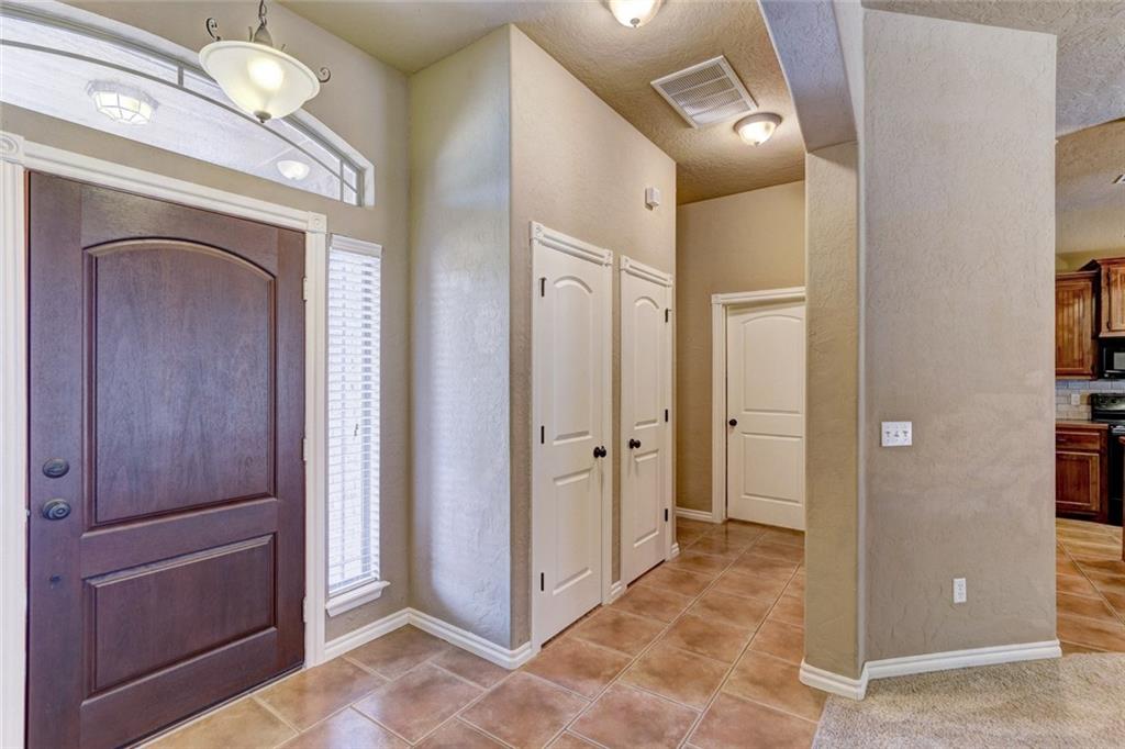 3400 Sparrow Dr, Moore, OK 73165 photo 3