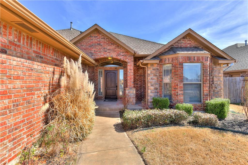 3400 Sparrow Dr, Moore, OK 73165 photo 2