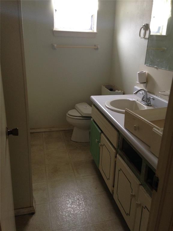 808 Wolfe Ln, Ada, OK 74820 photo 12
