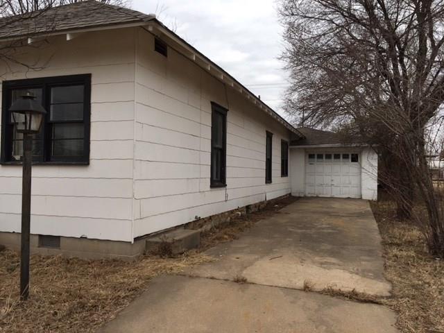 608 E Cherry St, Cushing, OK 74023 photo 8