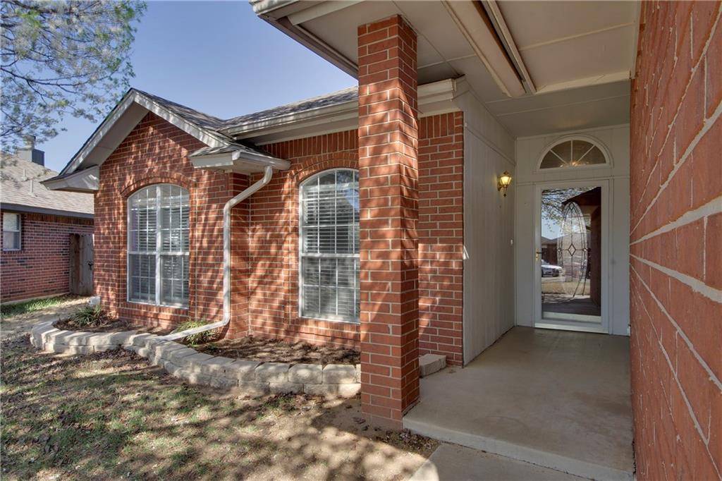 901 37th, Moore, OK 73160 photo 2