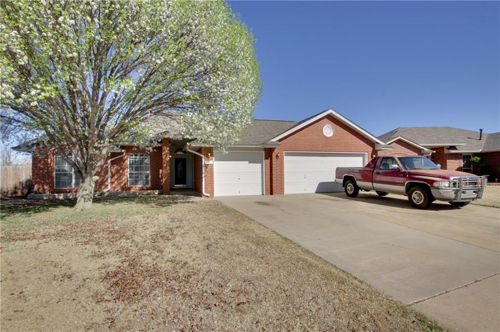 901 37th, Moore, OK 73160 photo 1