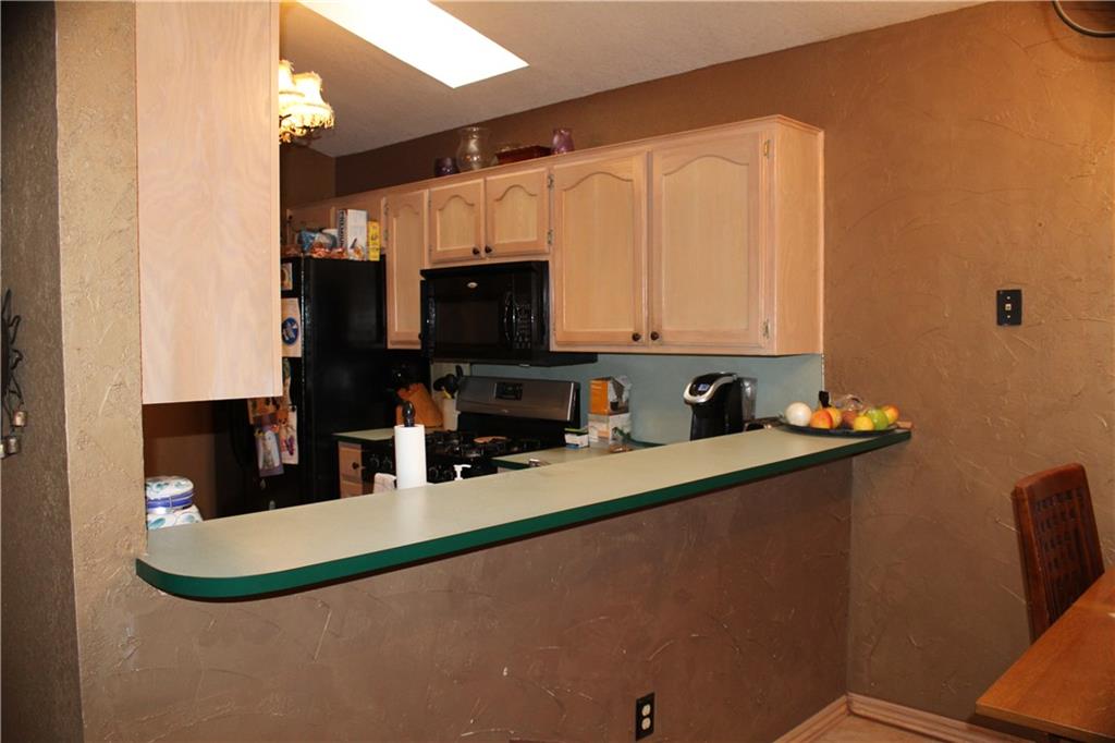 2415 Lakecrest Dr, Moore, OK 73170 photo 6