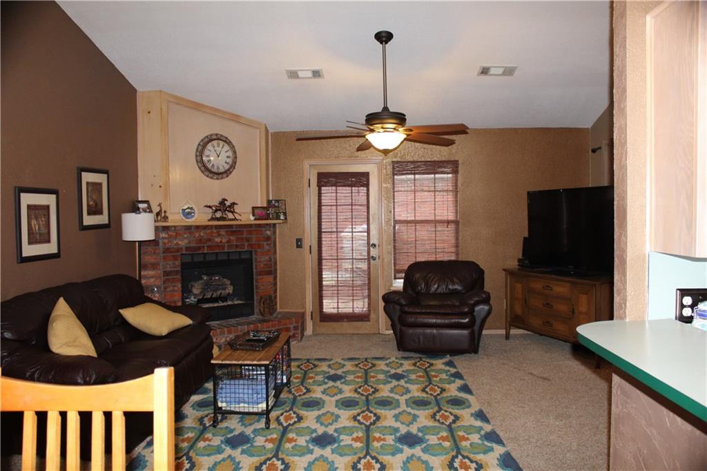 2415 Lakecrest Dr, Moore, OK 73170 photo 8