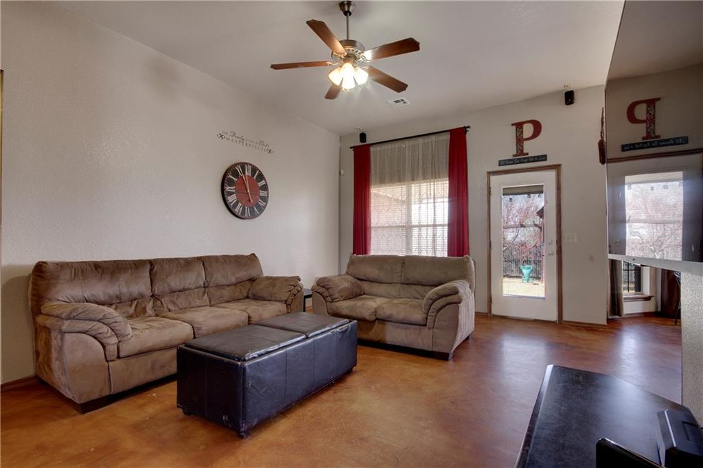 17 Westend Ct, Tuttle, OK 73089 photo 3