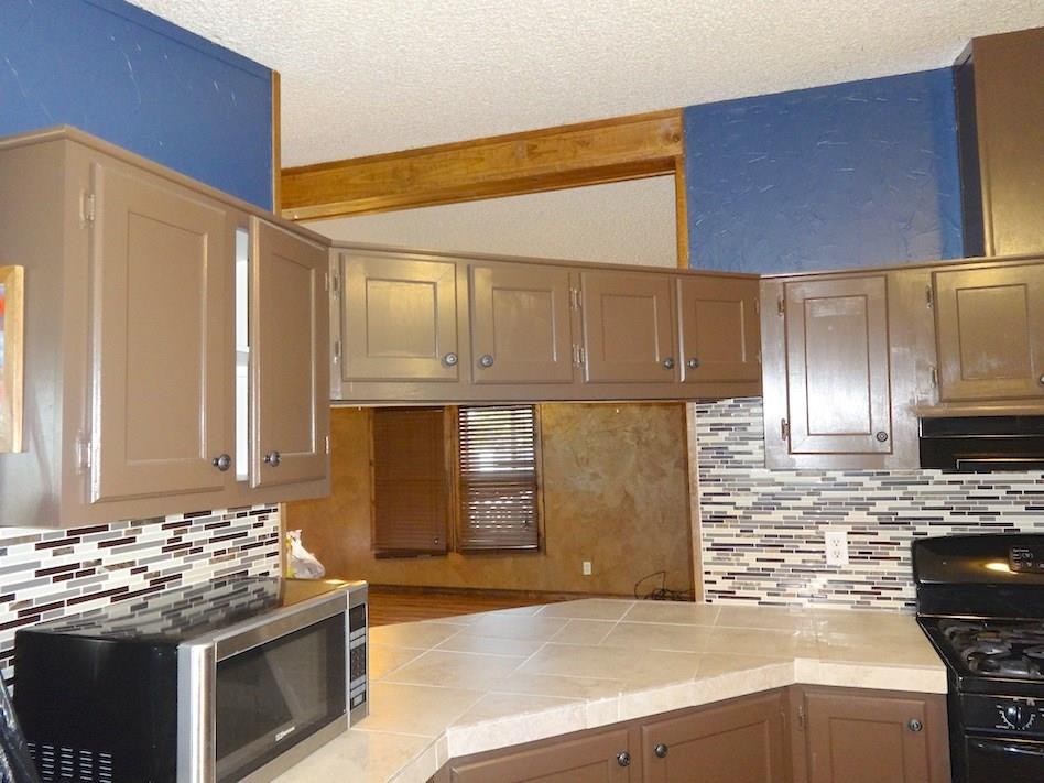 207 First, Canute, OK 73626 photo 6