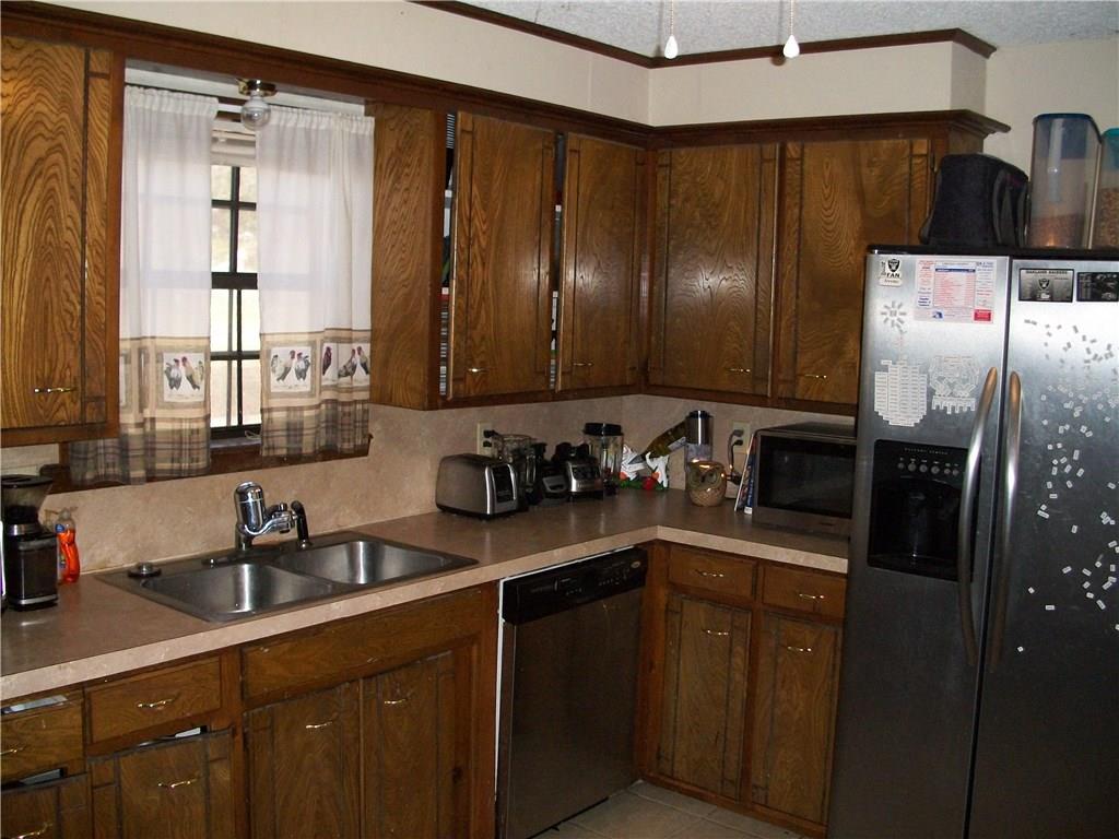 105 E Central Ave, Carney, OK 74832 photo 5