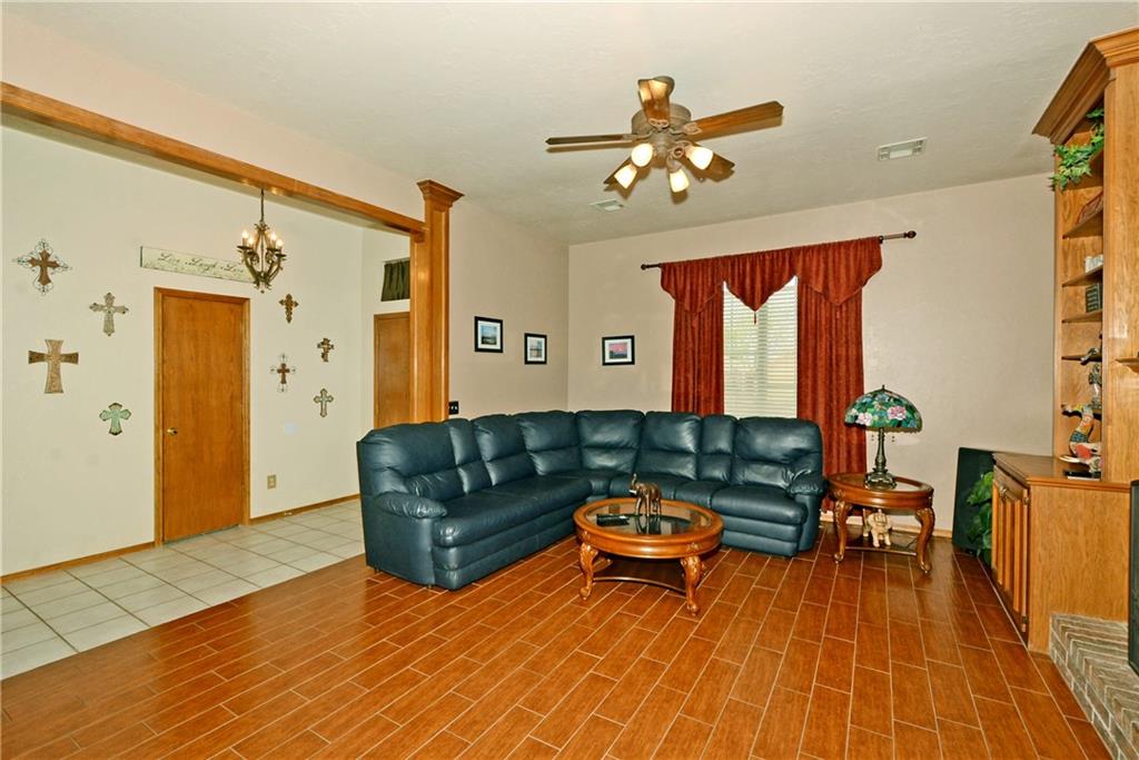 1600 George St, Edmond, OK 73003 photo 4